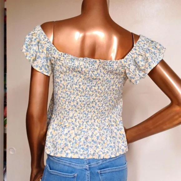 American Eagle Outfitters Floral Top - Picture 3 of 4